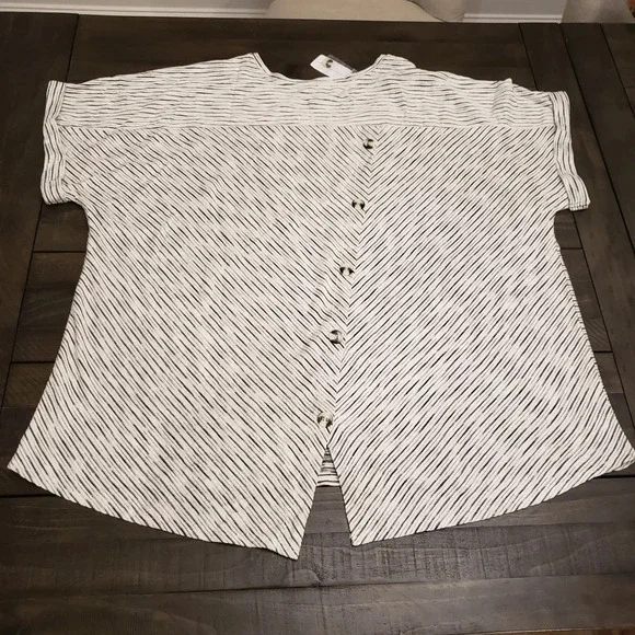 Button Back Space Dye V-neck Top CJ Banks Plus Size 3X - Picture 10 of 10